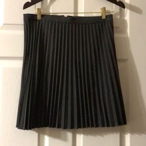 JCREW CHARCOAL PLEATED SKIRT